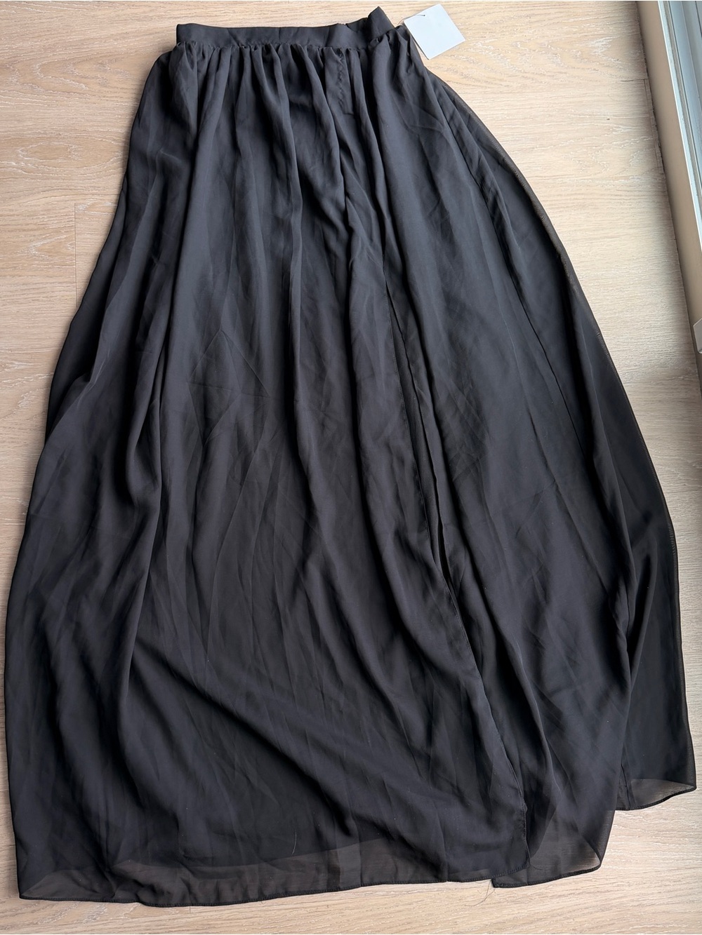 NWT Lulus black maxi skirt